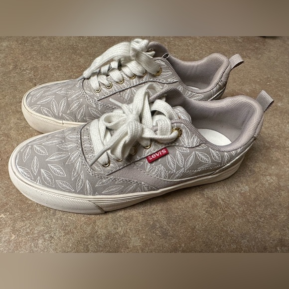 Levi's Shoes - SOLD - Levi’s Grey Leaf Print Lace Up Sneakers